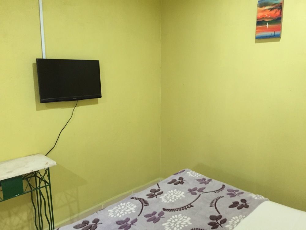 Bohok Guesthouse Pantai Cenang (Langkawi) Esterno foto