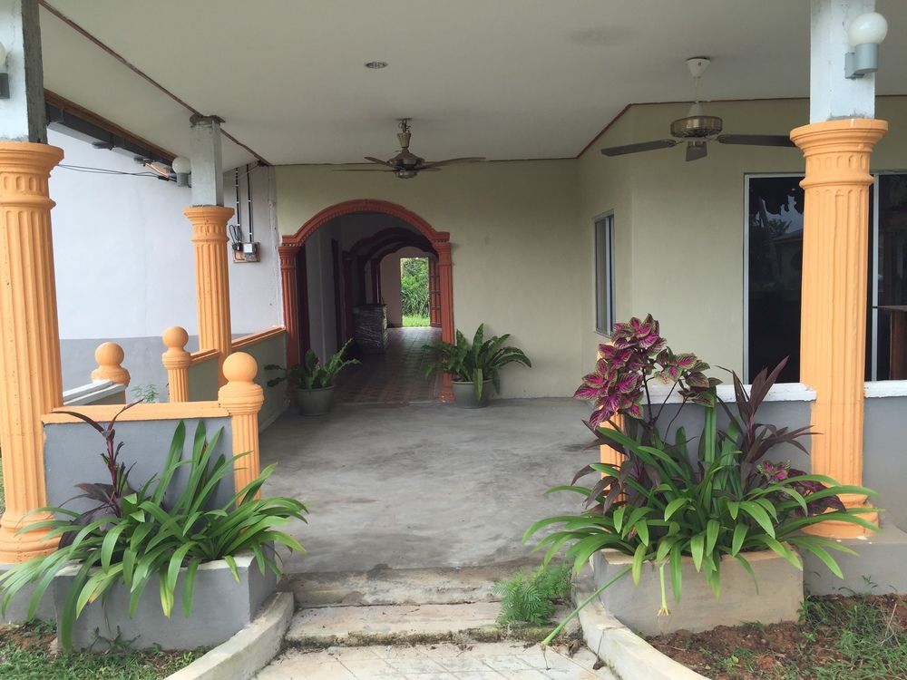 Bohok Guesthouse Pantai Cenang (Langkawi) Esterno foto