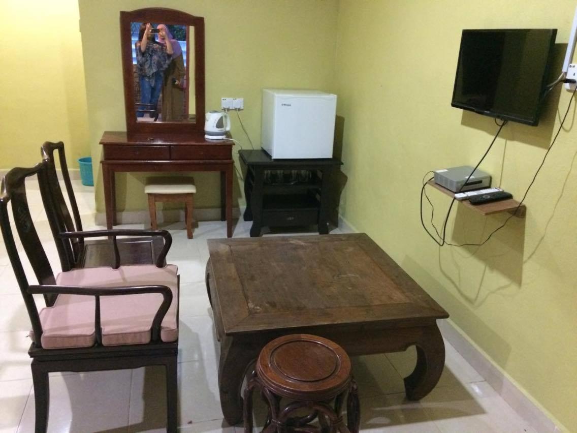 Bohok Guesthouse Pantai Cenang (Langkawi) Esterno foto